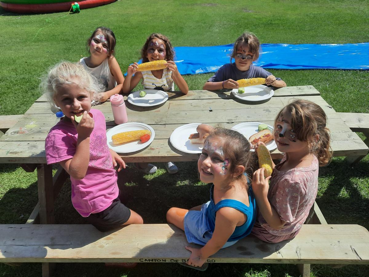 299842379_10166415895595573_1949183702015992285_n