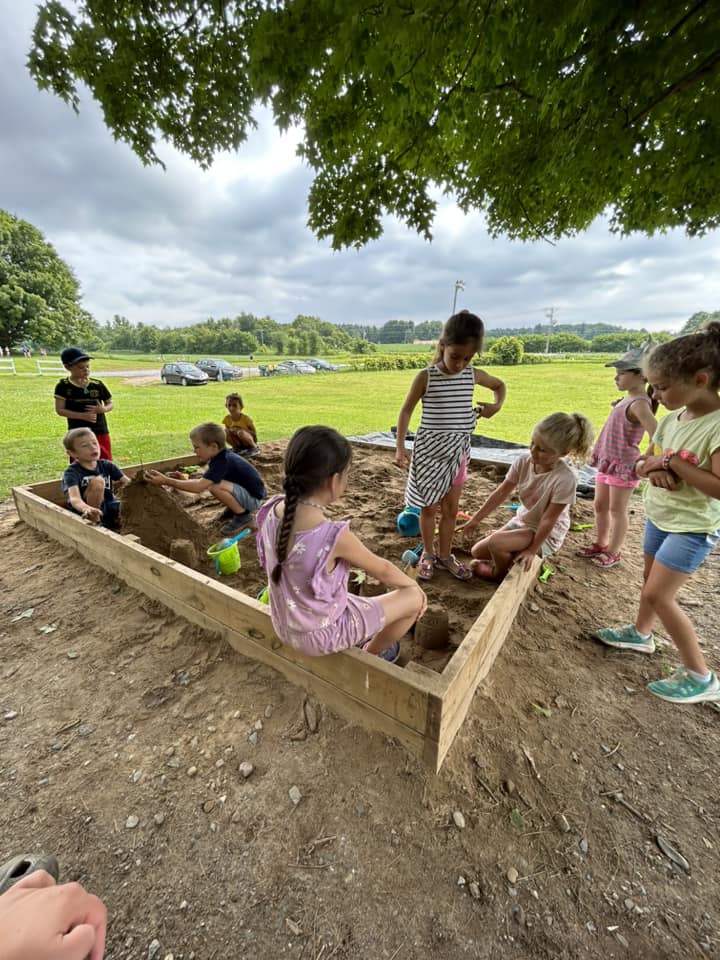 365129231_7131963830163788_40176251574584929_n